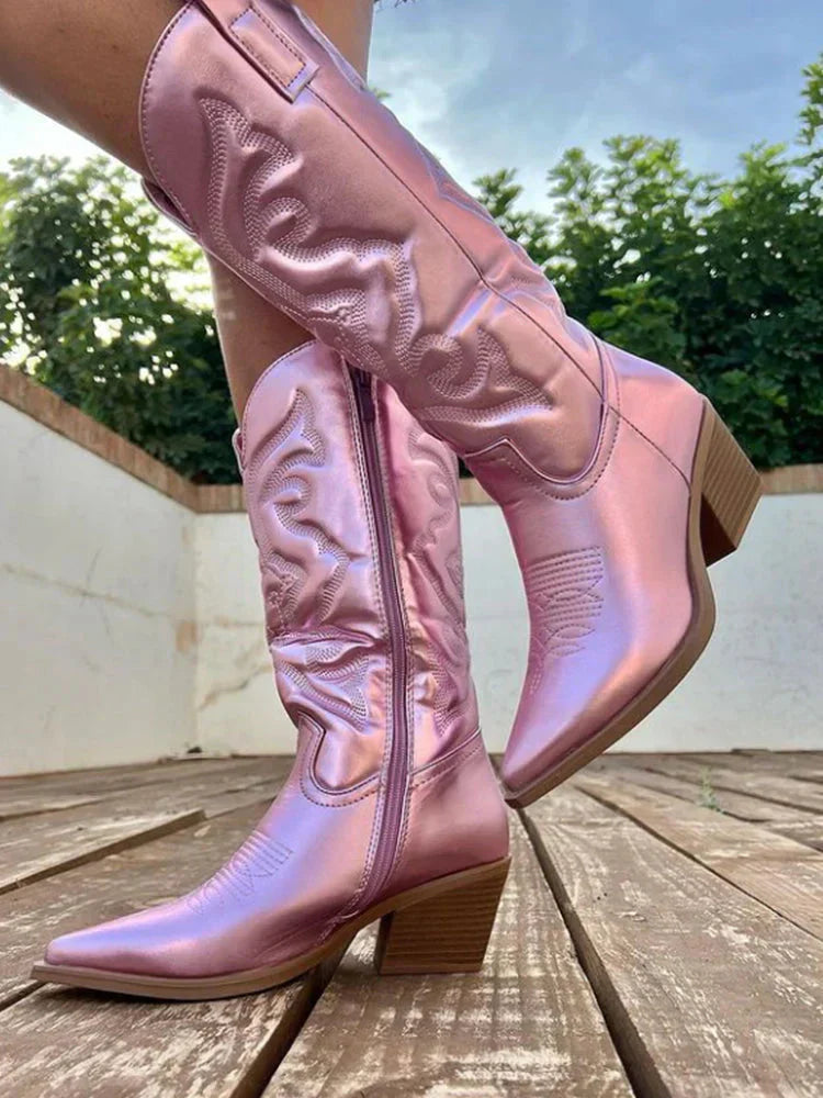Cowboy Boots for Women with Elegant Western Style and a Modern Twist