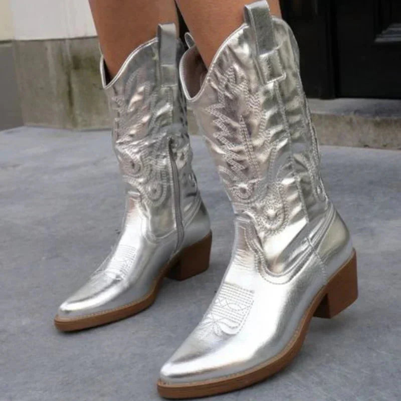Cowboy Boots for Women with Elegant Western Style and a Modern Twist