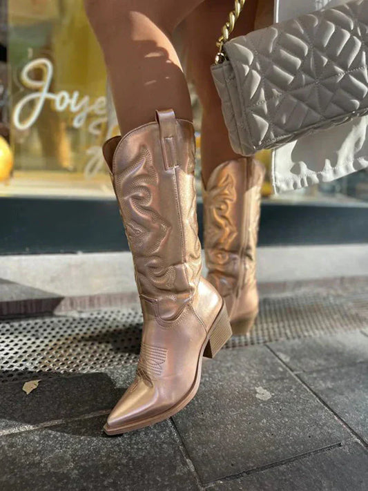 Cowboy Boots for Women with Elegant Western Style and a Modern Twist